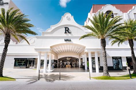 renaissance Aruba mall